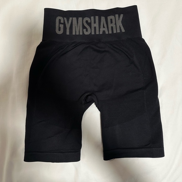 GymShark Biker/Cycling Shorts - Picture 2 of 2